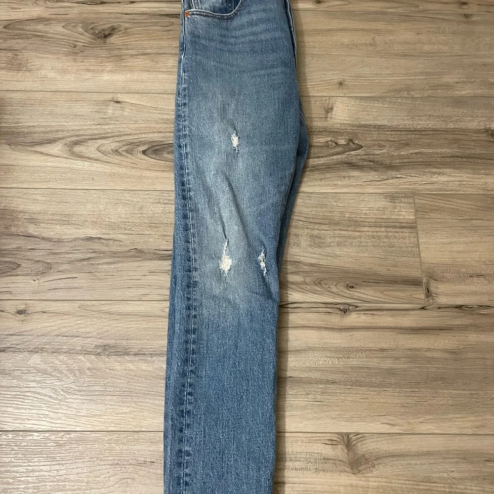Women’s Levis 501 Jeans - Picture 4 of 5